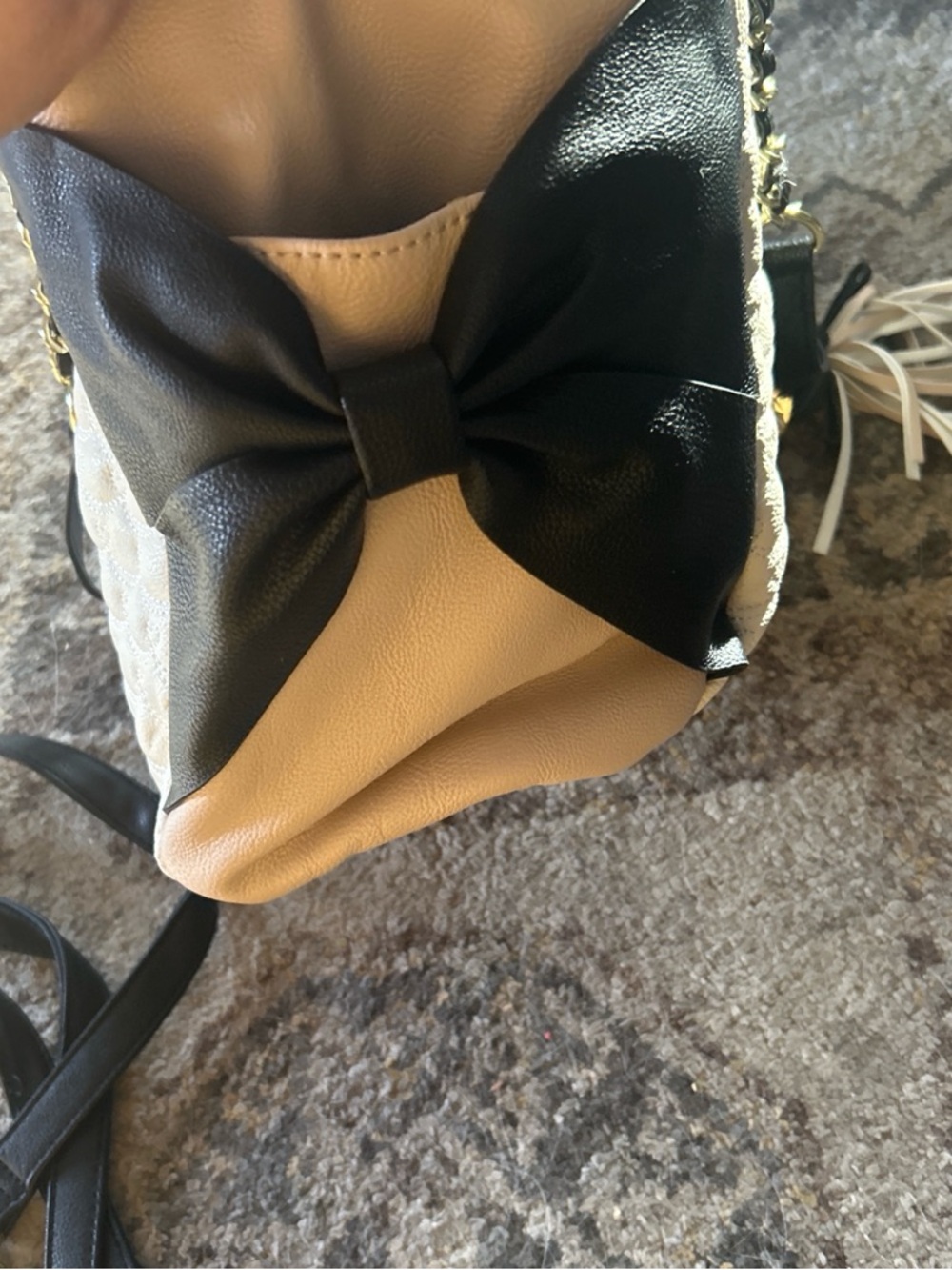 Betsey Johnson Cream Quilted Shoulder Bag with Black Trim - Picture 4 of 4